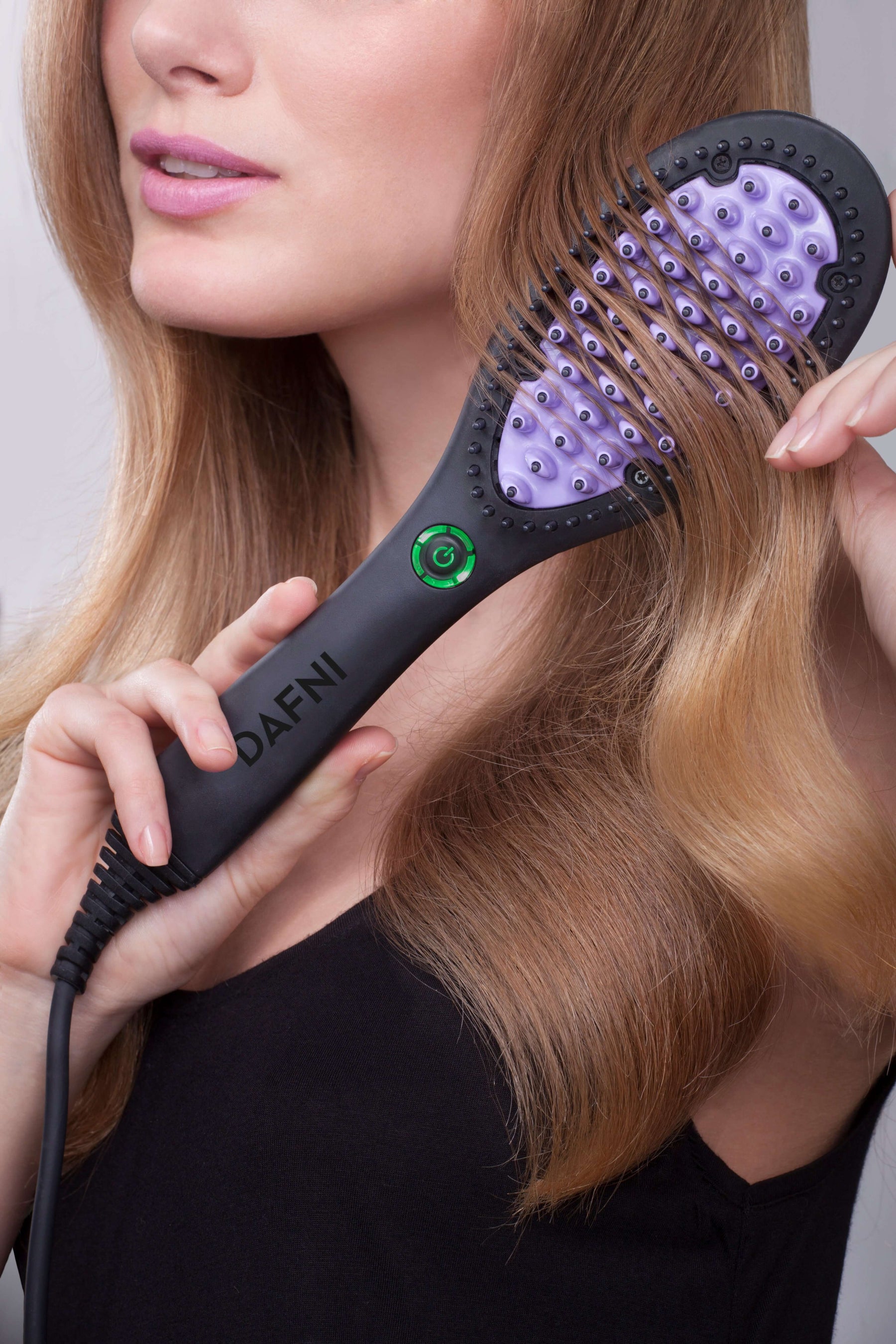 DAFNI Classic - The Original Hair Straightening Brush US plug – DAFNI®